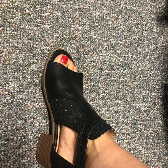 Women's black sandals - Picture 6 of 7